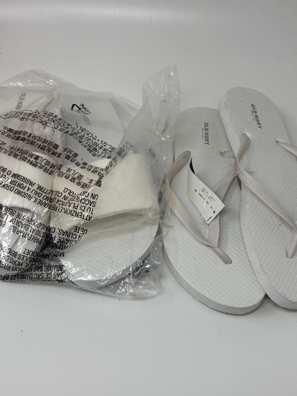 Old Navy Womens Size 8 Two Pair Sandals White Flip Flops Slides Rubber New